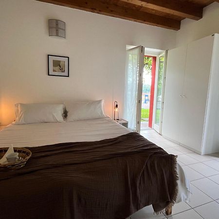 Ostello Casa Rossa Laveno-Mombello Dış mekan fotoğraf