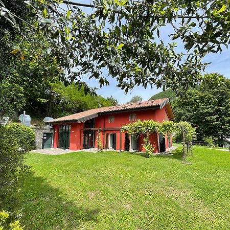 Ostello Casa Rossa Laveno-Mombello Dış mekan fotoğraf