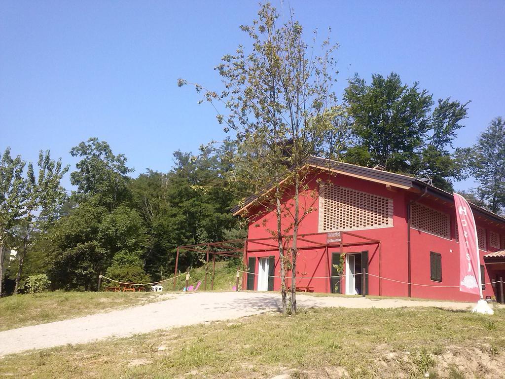 Ostello Casa Rossa Laveno-Mombello Dış mekan fotoğraf