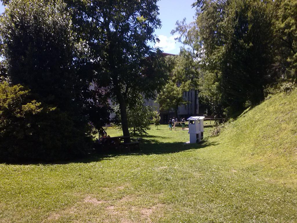 Ostello Casa Rossa Laveno-Mombello Dış mekan fotoğraf